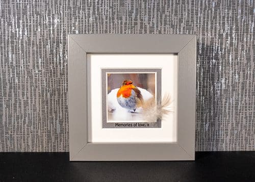 Robin with Feather & Sentimental message “Memories of love. x” black, white or grey framed picture by Pictures2Mixtures