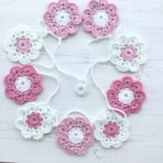 Crochet pink and white flower garland
