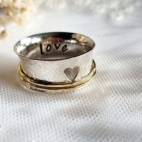 Love on sale spinner ring