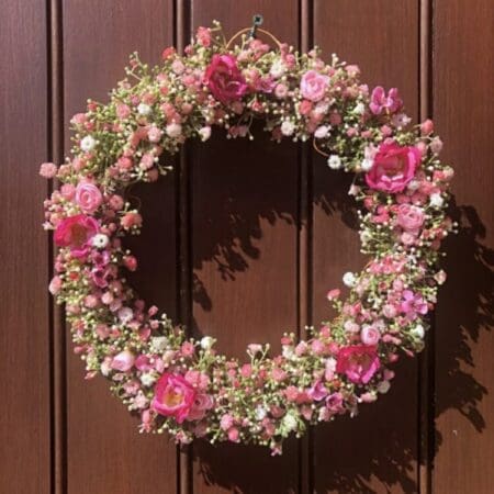 Gypsophila front door wreath - The British Craft House