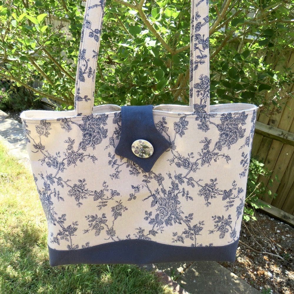 Floral shopping bag/tote with button detail