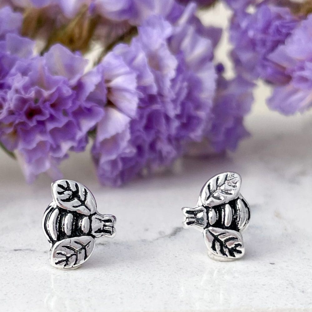 Silver bee earrings handmade in the uk