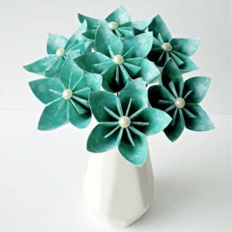 paper-origami-flowers-gift-bouquet