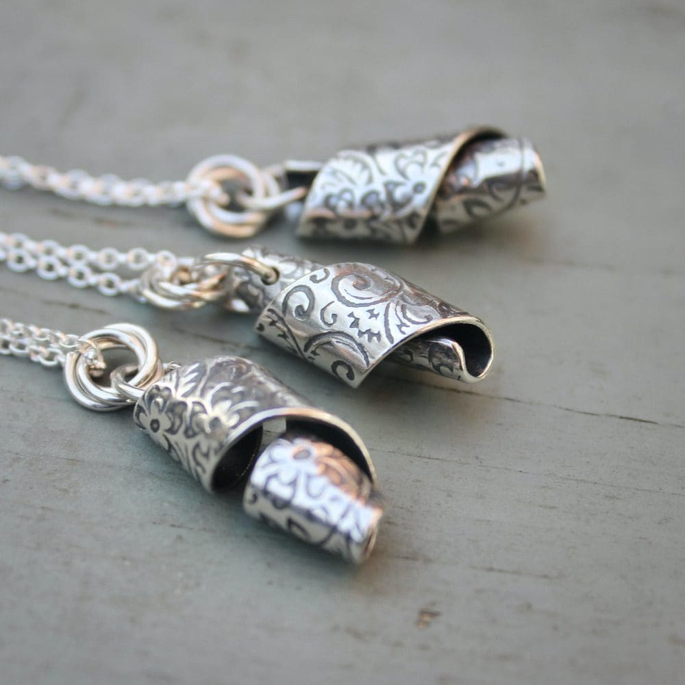 willow and twigg sterling silver scroll pendant necklace