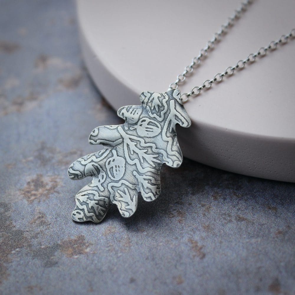 willow and twigg sterling silver oak leaf pendant necklace