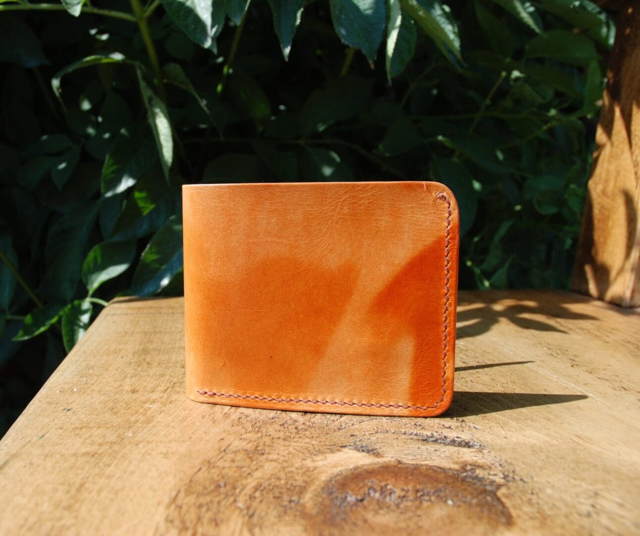 Handmade Italian fluid oil leather bifold modern wallet