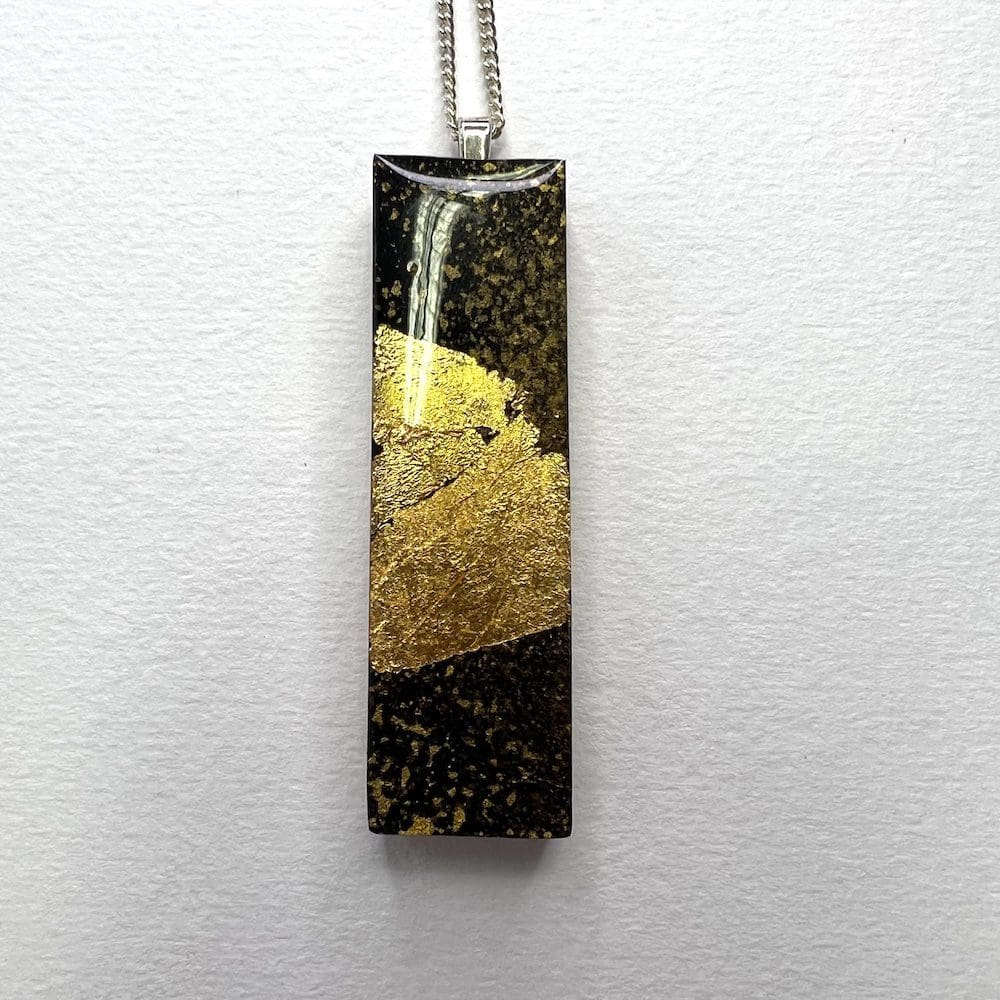 black and gold sparkle necklace
