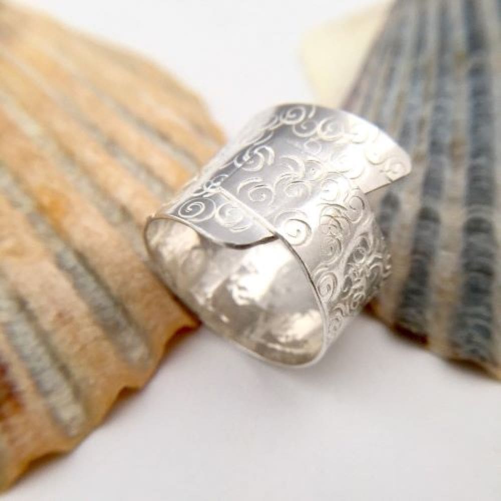 925 Sterling Silver Wide-Patterned Ring