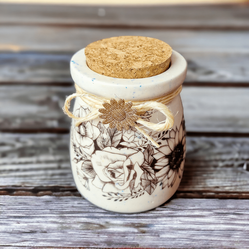 Cream jar - speckled - floral - Cork top