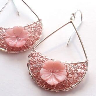 Baby pink wire crochet teardrop earrings