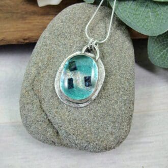 Dichroic_Glass_and_silver_necklace