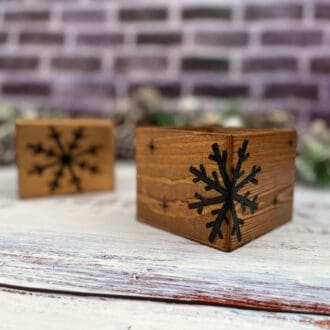 Antique style christmas snowflake box