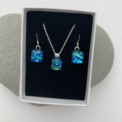 Ripple effect dichroic glass necklace and earring set