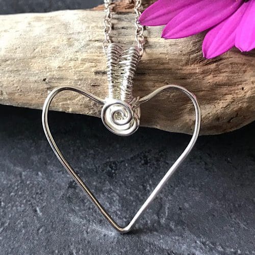 Heart-Pendant-Necklace