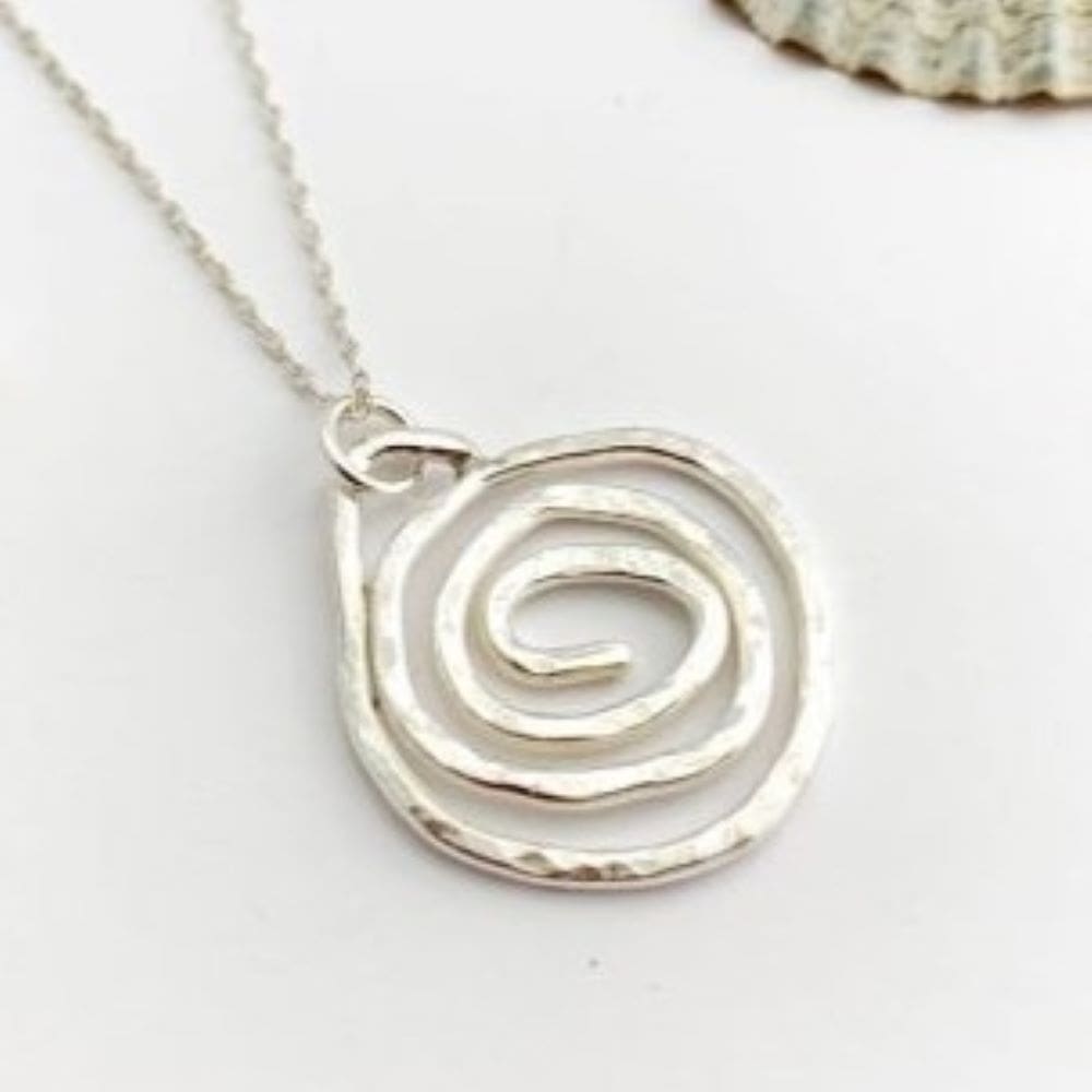 Sterling Silver Wire Hammered Circle Necklace