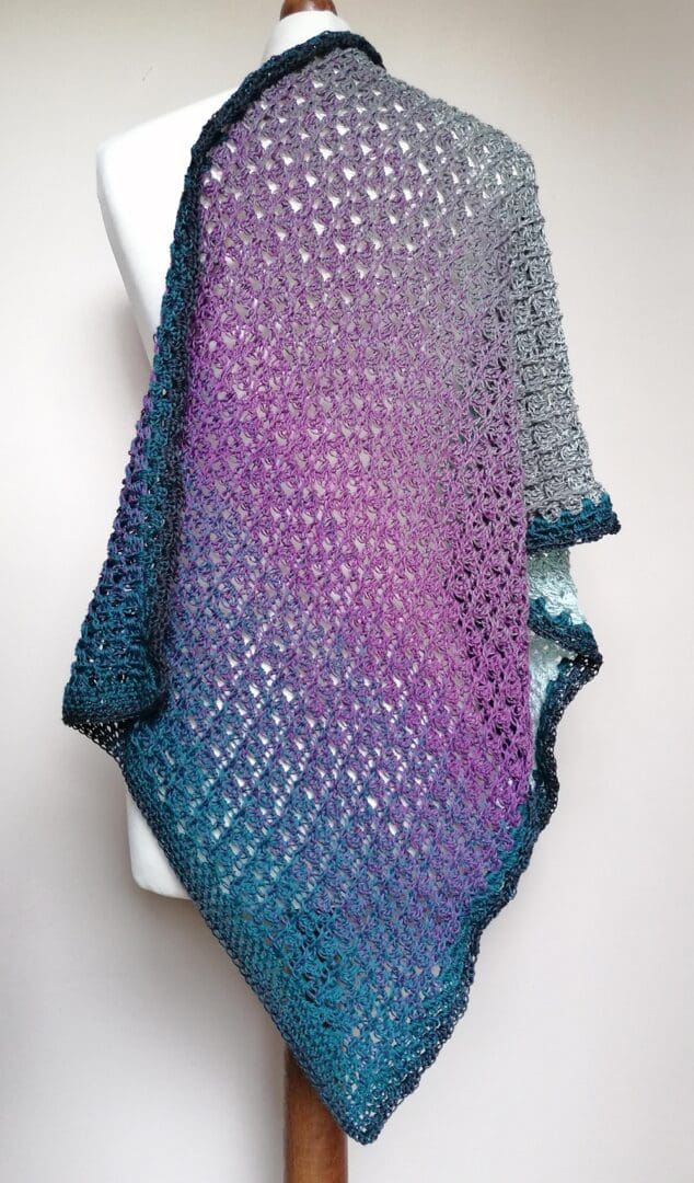 crocheted-wrap-purples-blues