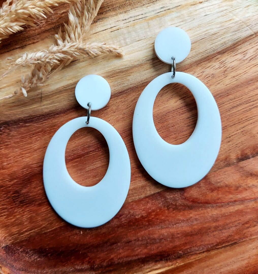 White resin hot sale hoop earrings