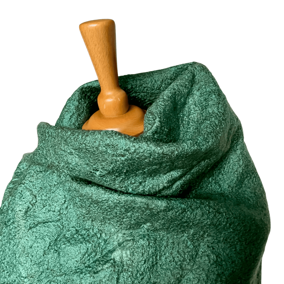 Reversible-Green-Felt-and-Silk-Wrap