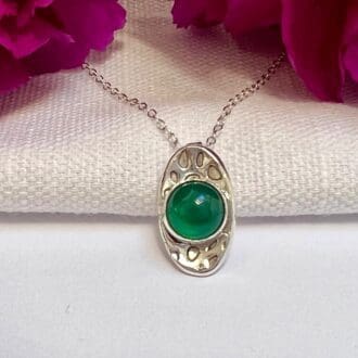 Handmade silver oval necklace set with green agate gemstone