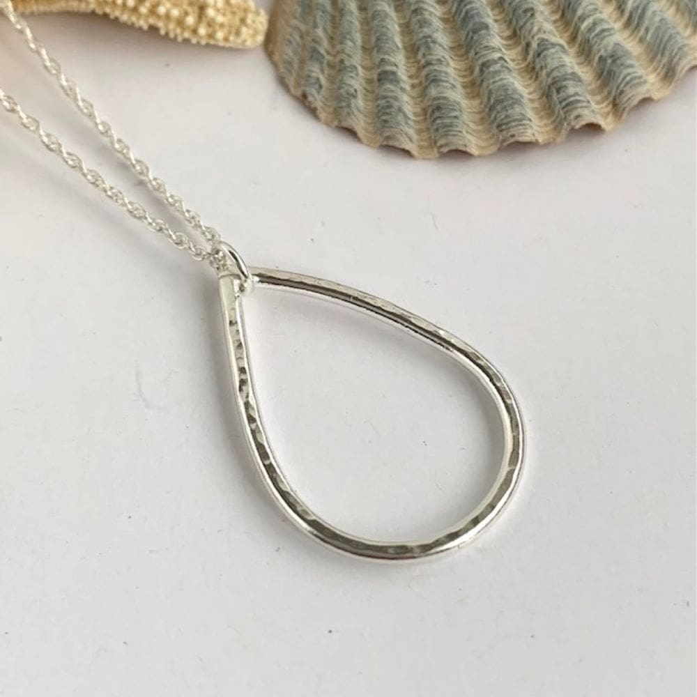 Sterling Silver Teardrop Textured Wire Necklace