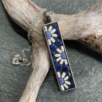 blue daisy mosaic pendant