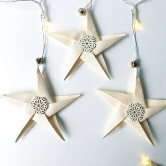 origami-christmas-stars-hanging-decorations-gift-wrapping-topper