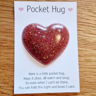 Dark pink glitter pocket heart hug