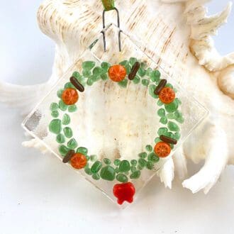 Christmas wreath glass decoration