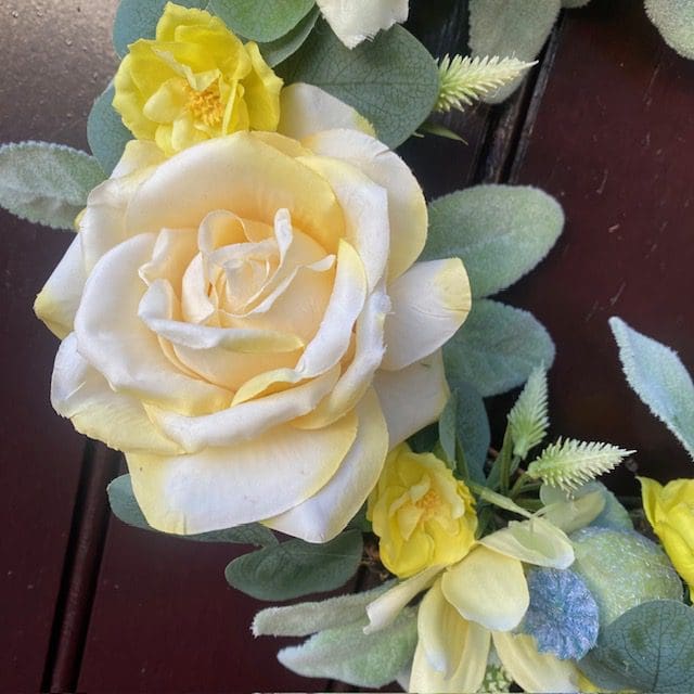 artificial-pastel-yellow-rose