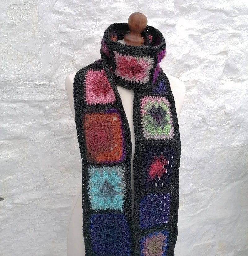 granny-square-crocheted-scarf