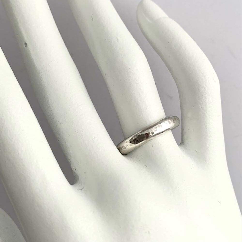 925 Sterling Silver Hammered Band