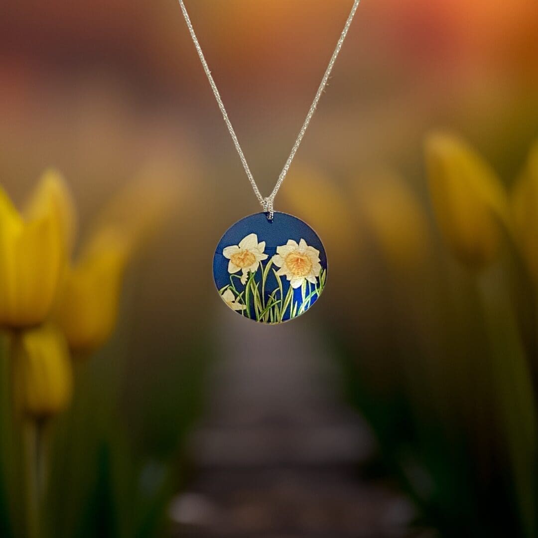 Daffodil, Daffodils, Yellow, flowers, pendant, necklace, fine chain, handmade, jewellery, aluminium, metal, disc, round, spring, floral, UK
