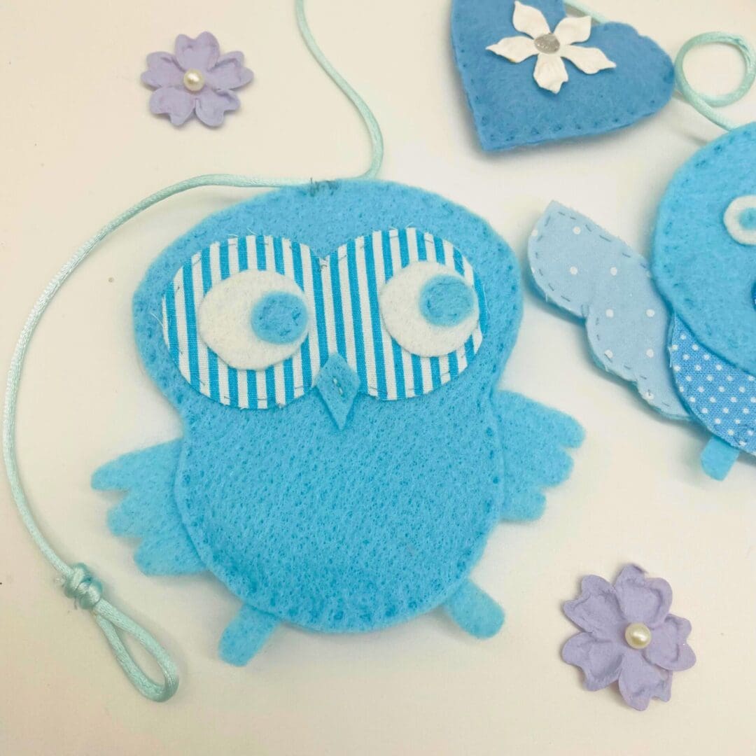 Blue owl and birdy bunting