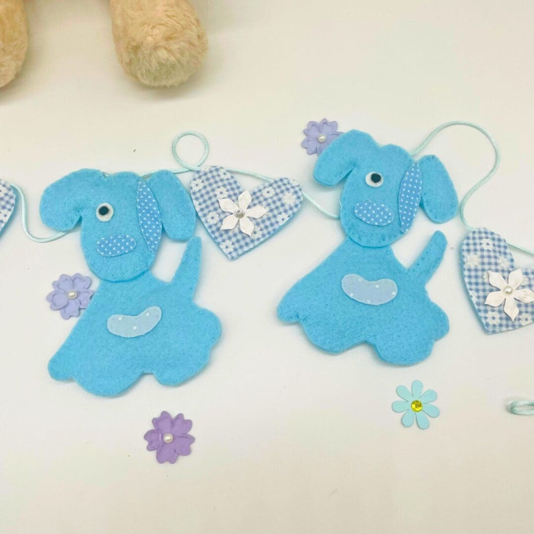 Blue puppy bunting