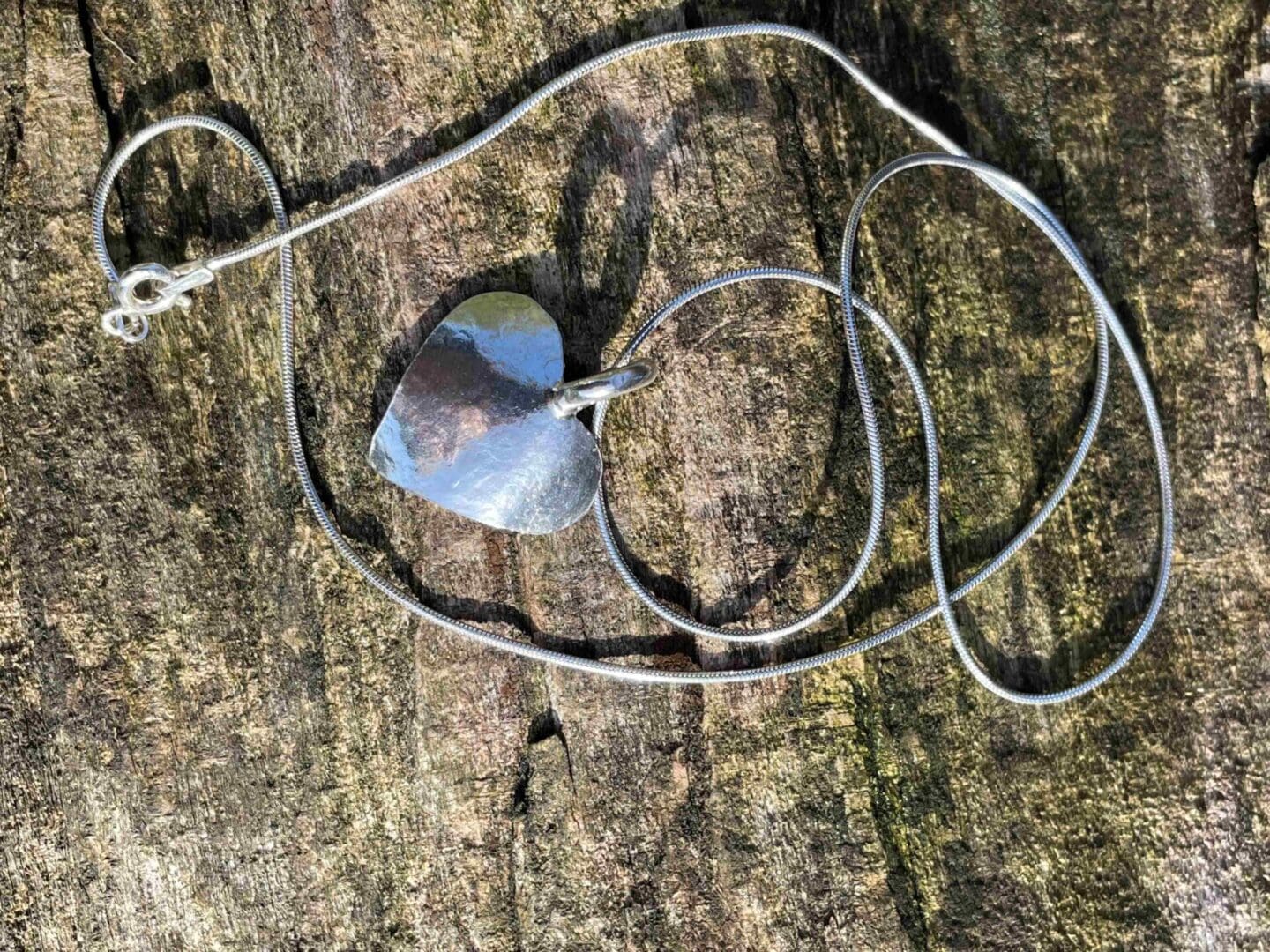 Chilli Designs hammered heart pendant