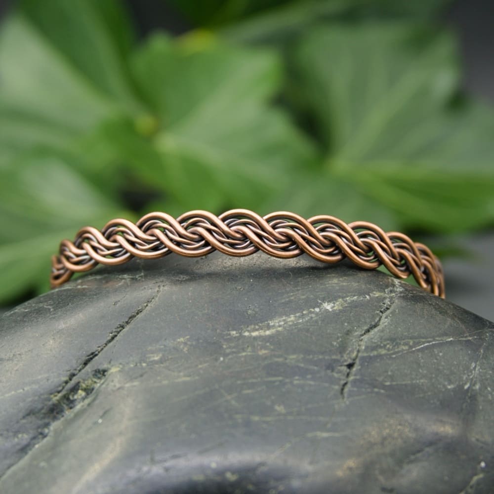 Copper bangle double twist design