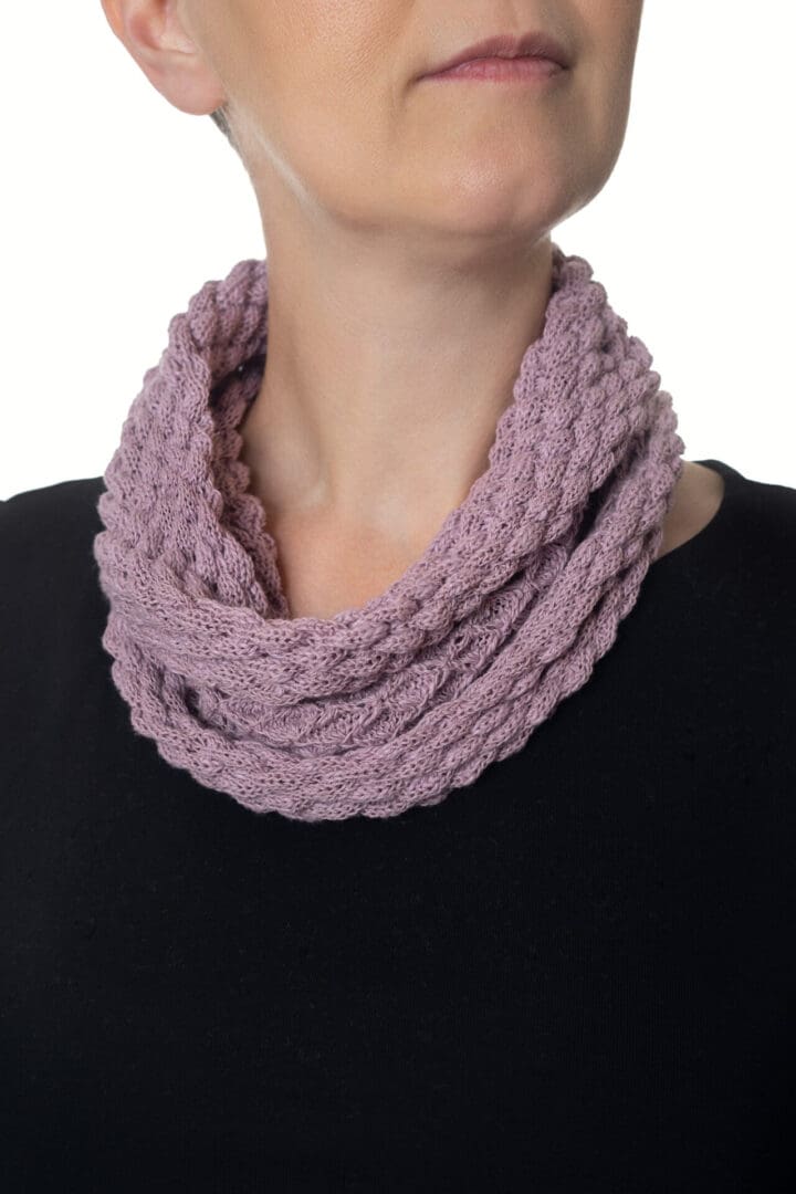 Handmade-Pale-Lilac-Cotton-Patterned-Cowl