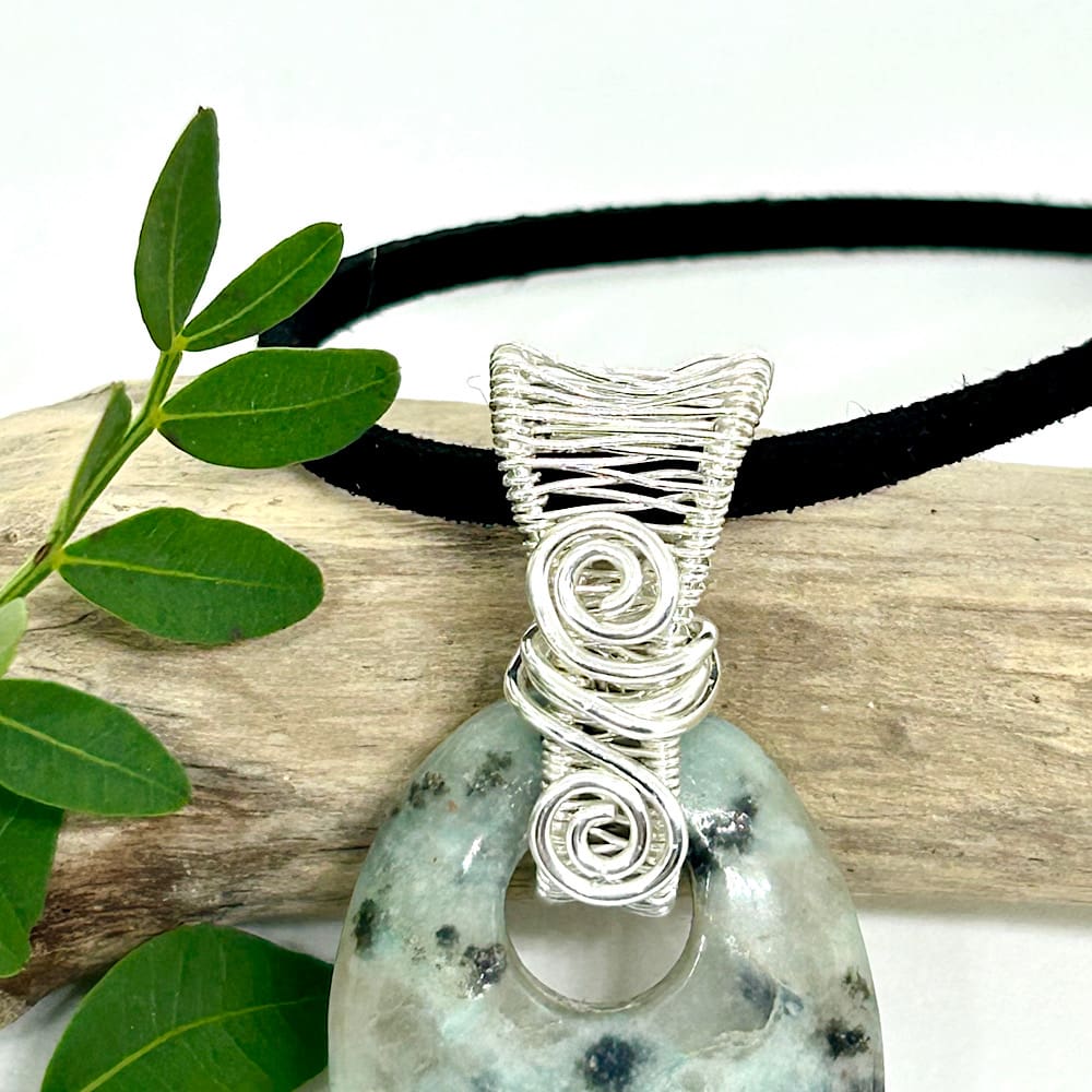 Kiwi Jasper silver pendant wire weave