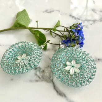 Daisy pearl earrings with turquoise wire lace
