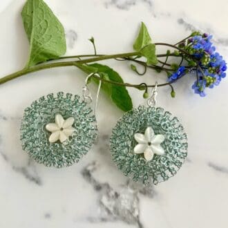 Pearl daisy earring for Summer