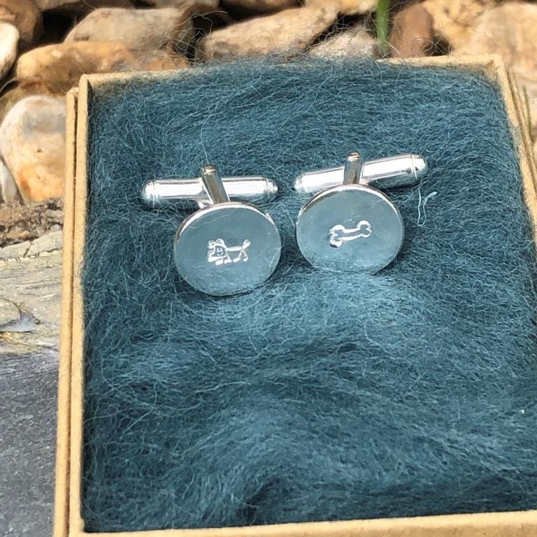 Recycled-silver-dog-&-bone-cufflinks