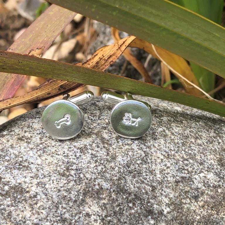 Recycled-silver-dog-&-bone-cufflinks