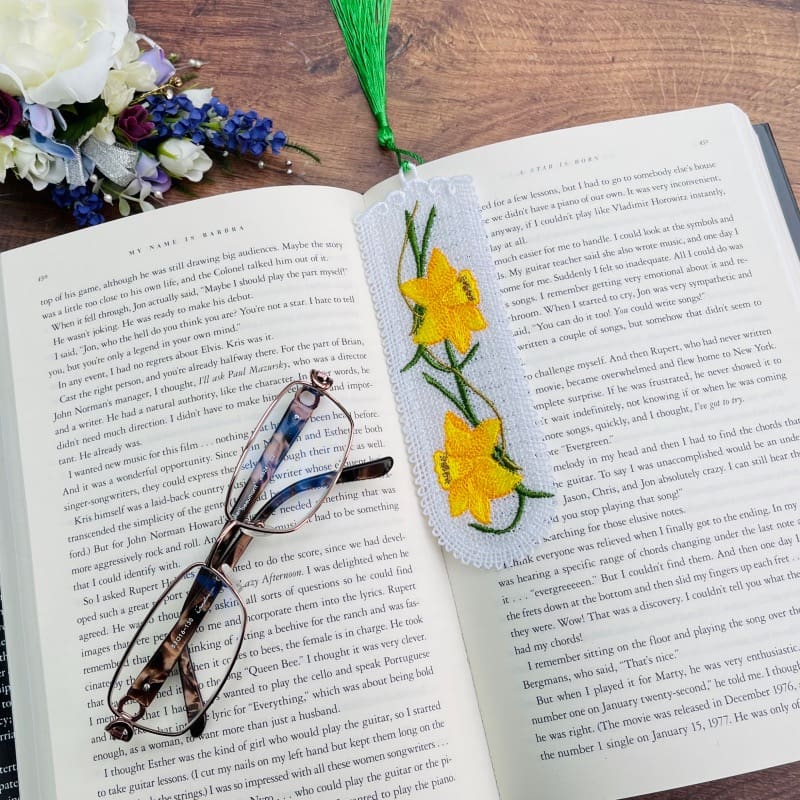 Free Standing Lace Embroidered Daffodil Bookmark Gift