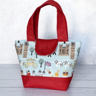 Toy tote bag featuring London scenes