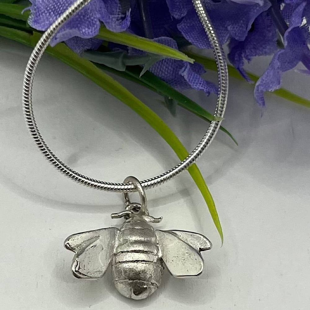 Handmade-Sterling-Silver-Bumble-Bee-Pendant-Necklace