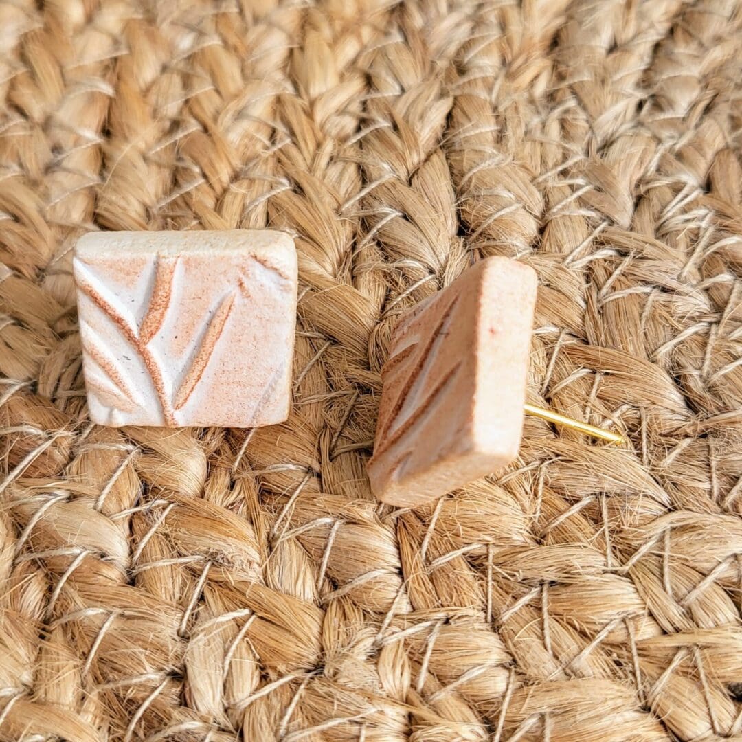 Square stud earrings