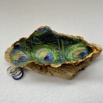 Lovely decoupage peacock feather oyster shell