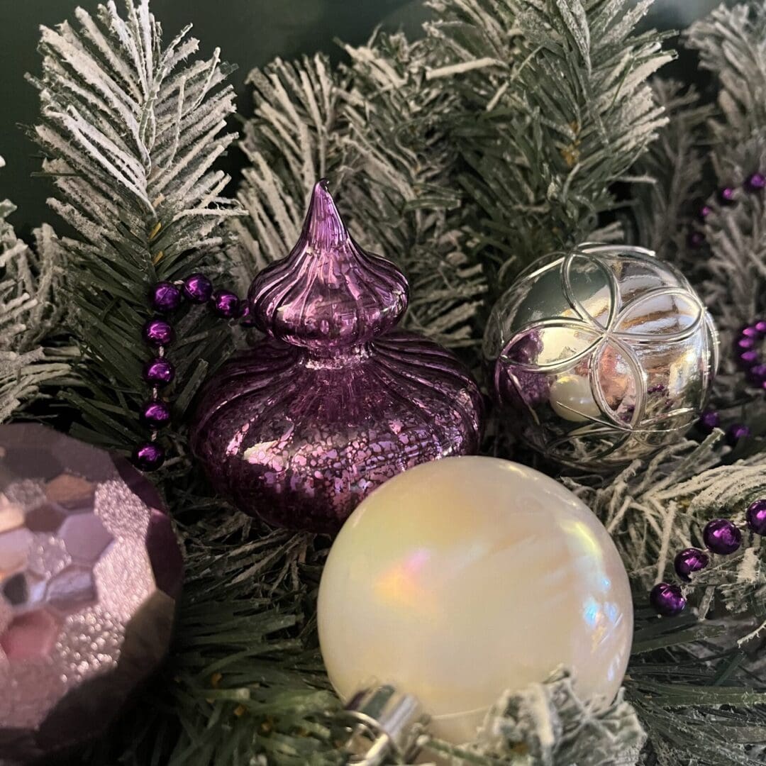 Lilac-Purple-Christmas-Garland