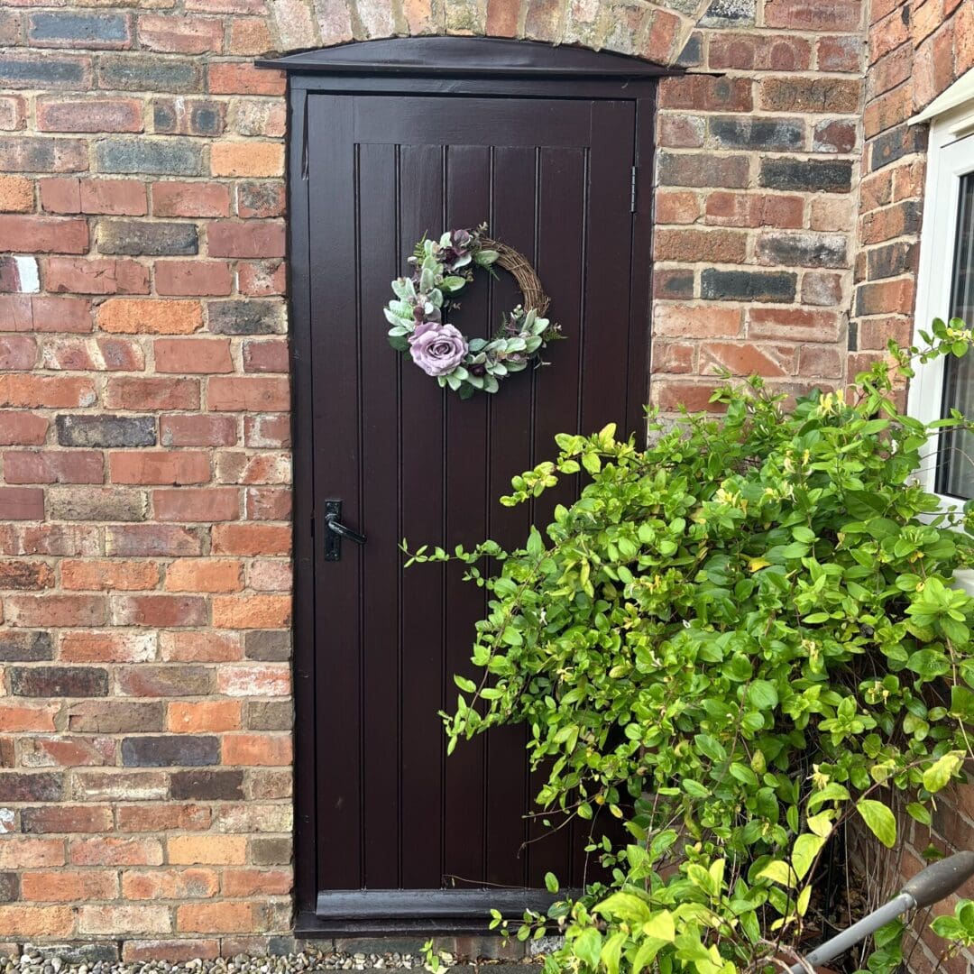 Dusky-pink-front-door-wreath