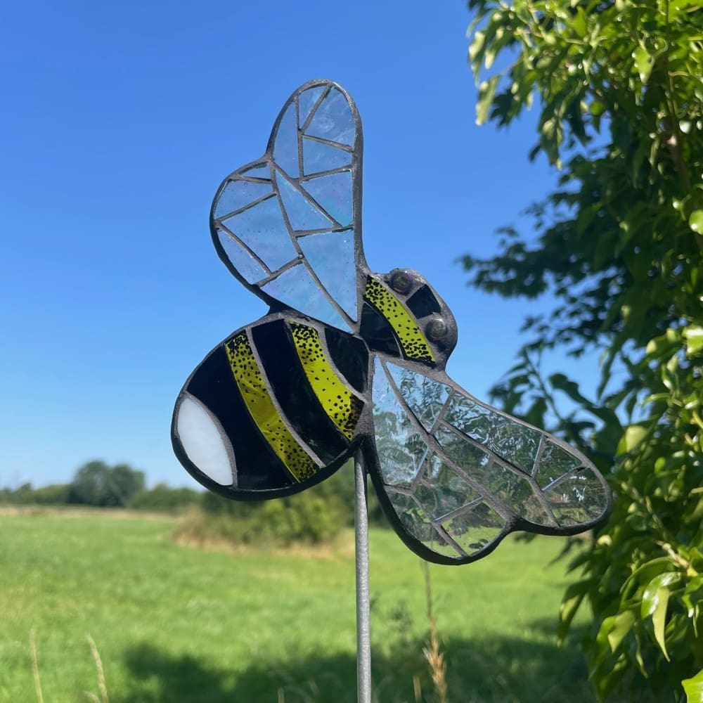 mosaic bee garden stake